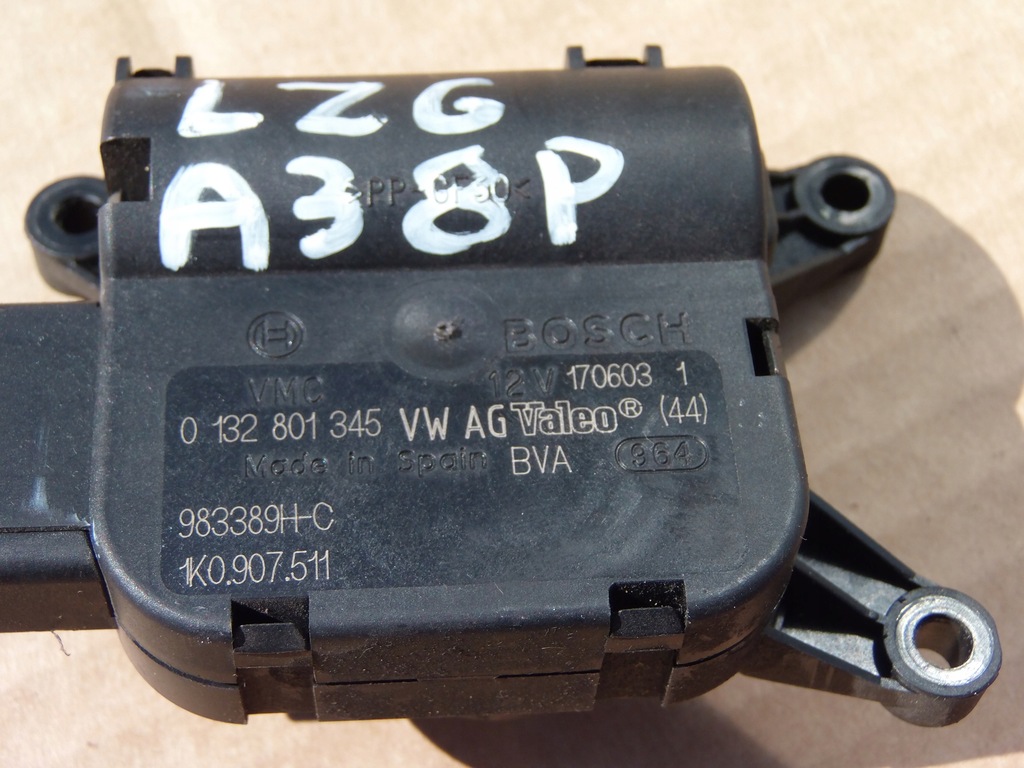 фото №4, Моторчик блок управления отопителя audi a3 8p 2.0 tdi 3d 1k0907511