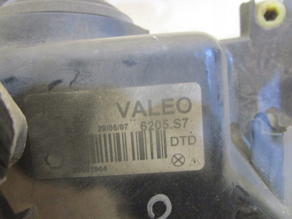 фото №5, Лампа перед правая peugeot 206 98-