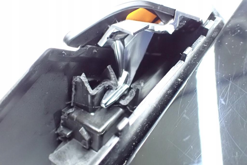 фото №11, Тунель підлокітник usb europa 6806777 bmw 3 g20 g21 20r