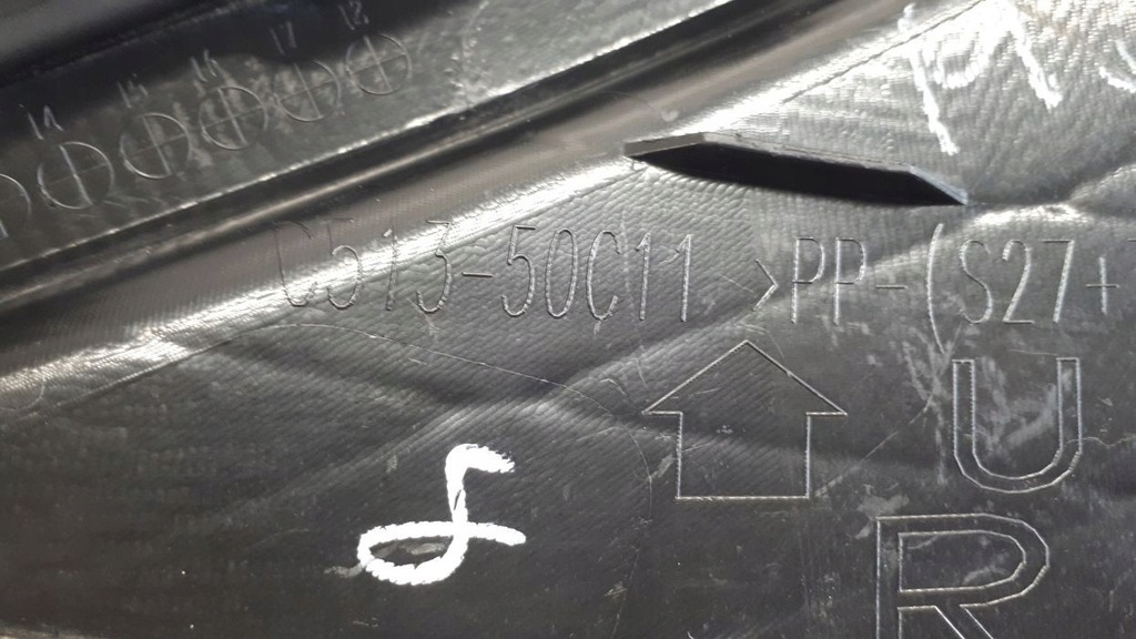 фото №8, Mazda оригинальный номер c51350c11 решётка вентиляционная, бампер