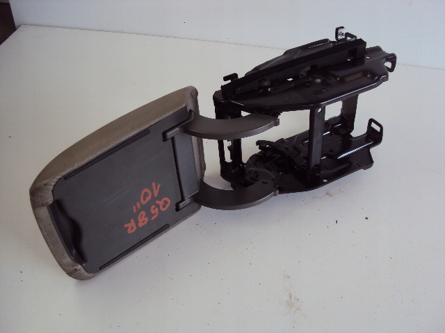 Підлокітник audi q5 8r0 3.0 tdi 10r Оригінал