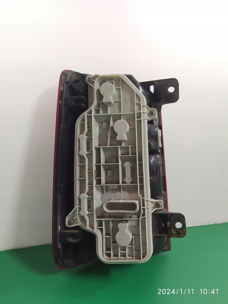 фото №11, Лампа правый задняя vw caddy 2k5 lift 2k1945096