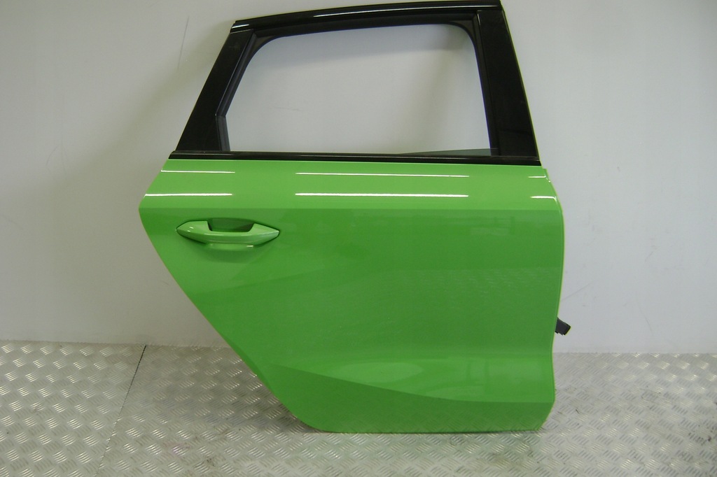 фото №1, Audi a3 8y0 sportback - двері задні праве