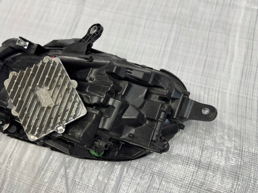 фото №6, Maserati granturismo m189 лампа передняя