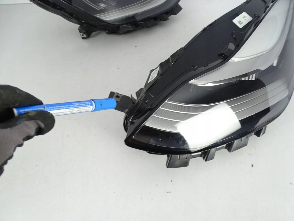 Фара перед передняя левая tesla 3 full led в Украине