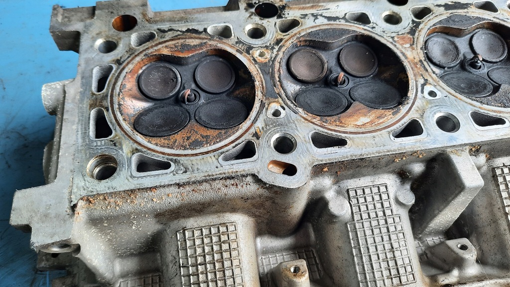 фото №6, Головка правая 04892064aa chrysler sebring 2.7b