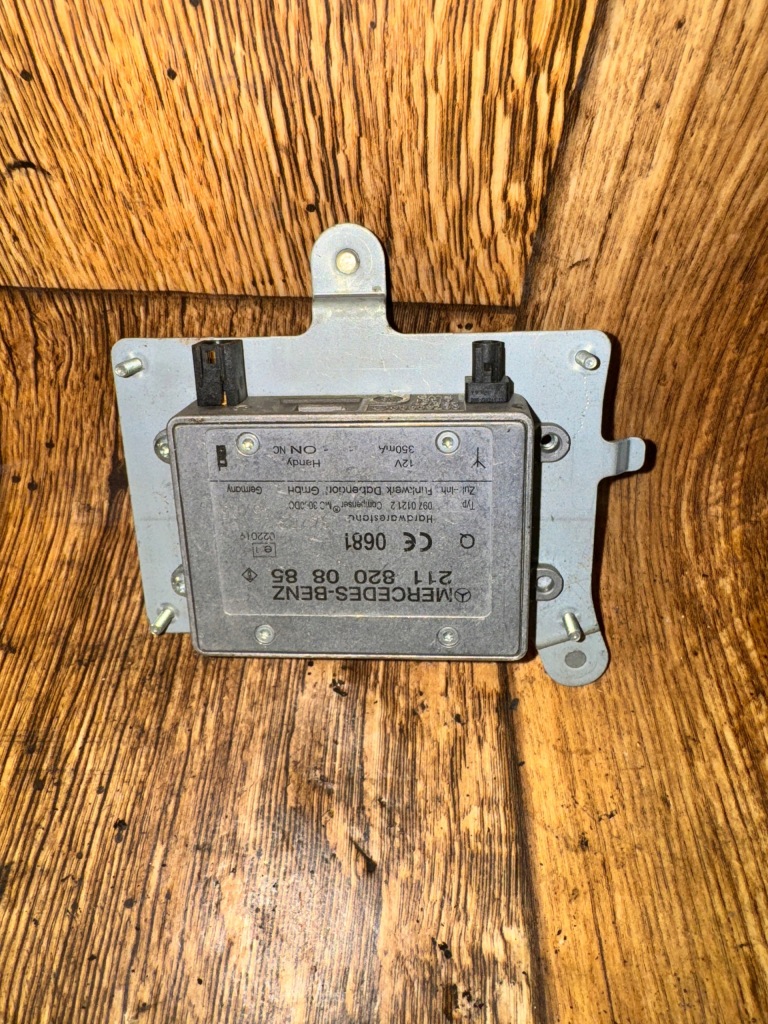 фото №1, Mercedes s klasa w221 модуль усилитель антенный