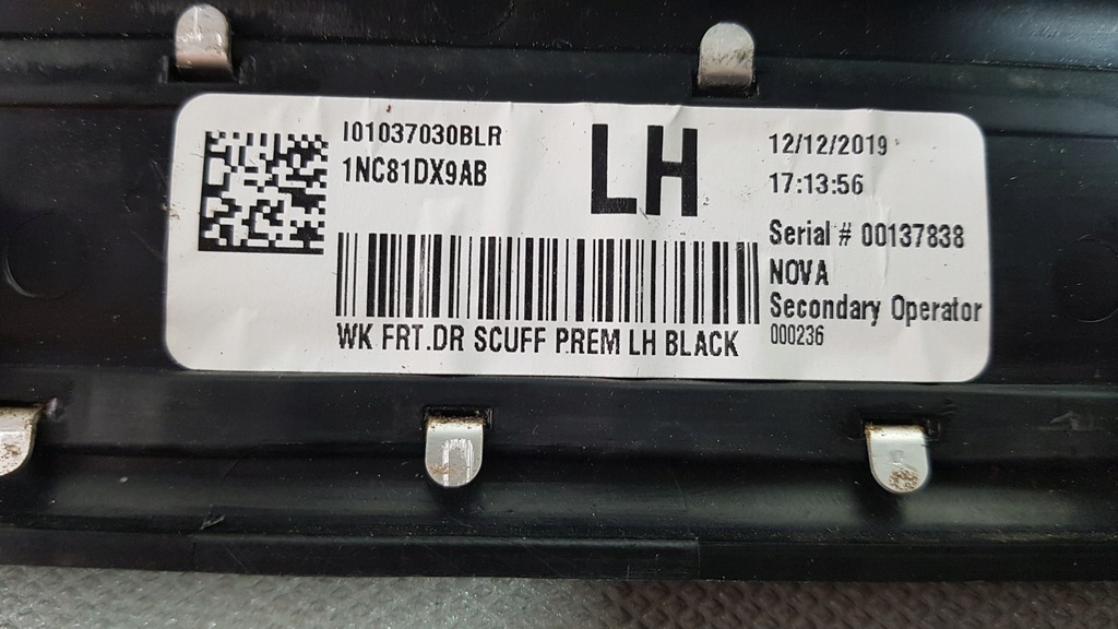 фото №6, Jeep grand cherokee 19-22 молдинг порог левая usa