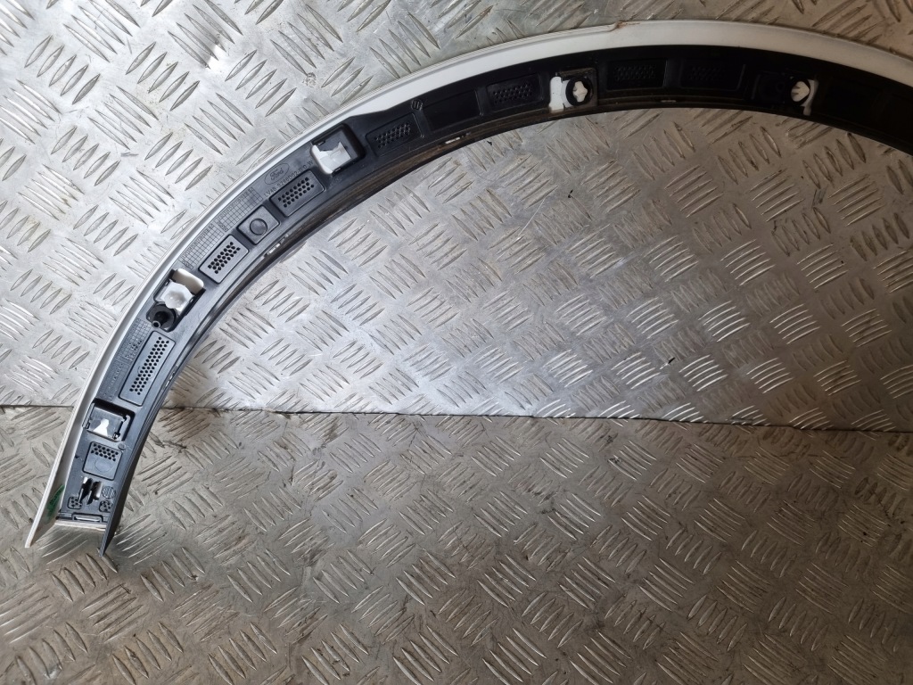 фото №6, Ford оригинальный номер lv4b-s286d02-bdw молдинг крыла