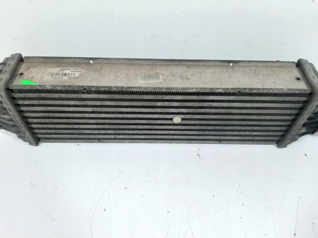 фото №16, Nissan almera n16 2.2dci lift 04r інтеркулер behr 14461-aw301