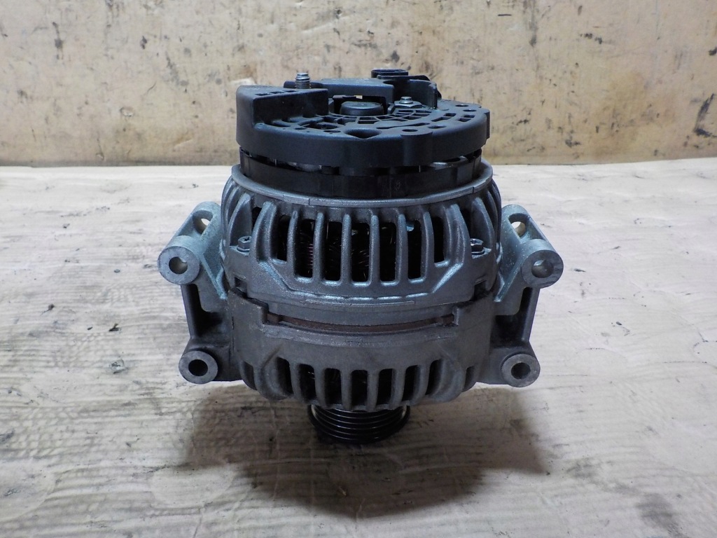 Audi a5 2008r 2.0tfsi купе генератор 0124525113 с Разборки