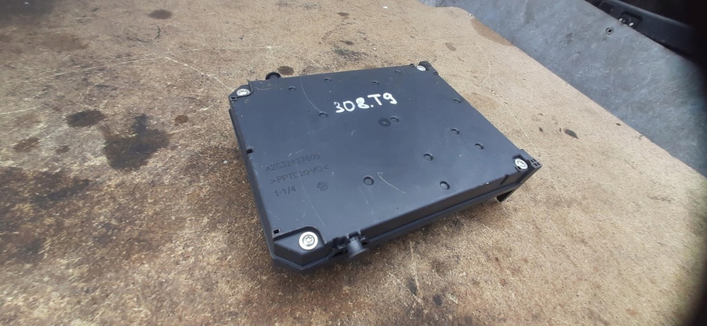 Коробка предохранителей модуль bsi 2.0blue hdi peugeot 308 t9 9806687880 с Разборки