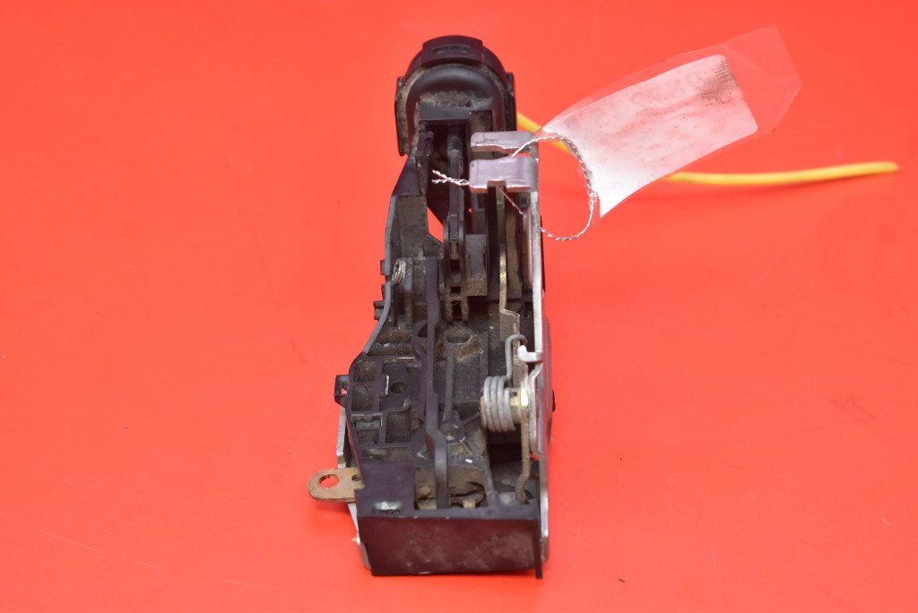 Замок дверь левый перед передний eu a1687201935 mercedes a-klasa w168 01-04 Недорого