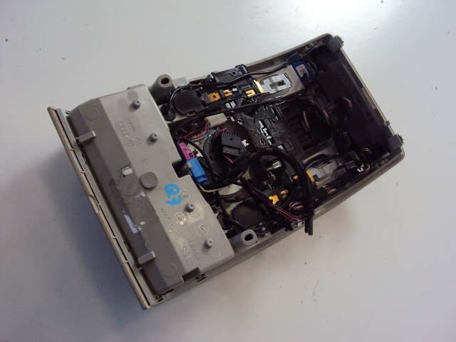 фото №7, Лампа потолочный audi q7 4l