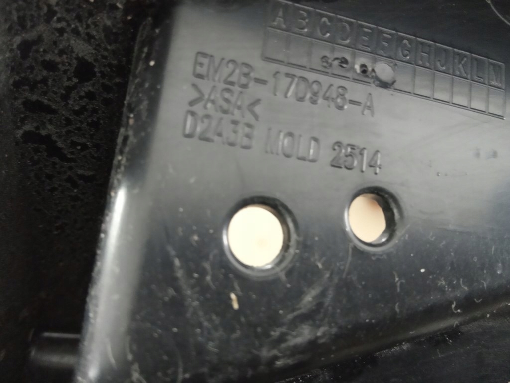 фото №7, Ford s-max mk2 2015-19r.- направляющая бампера правый задняя