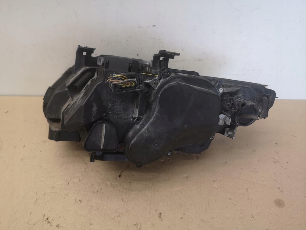 фото №12, Лампа перед передняя правая bmw 3 e92 e93 coupe ксенон ксенон uk 06-10