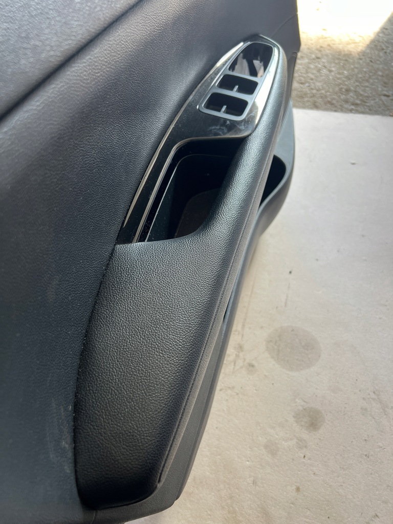 фото №6, Kia optima jf kombi 16-19 обивка обшивка дверь левый перед europa