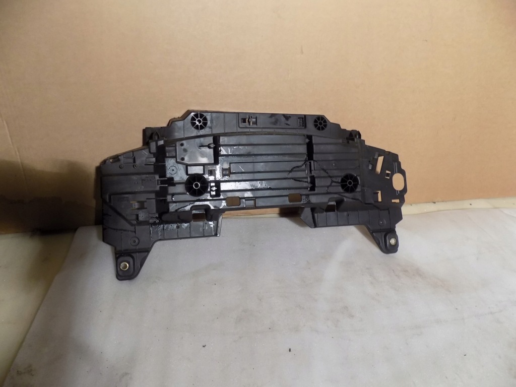 фото №1, Пластик кришки задня mercedes w204 a2045452240