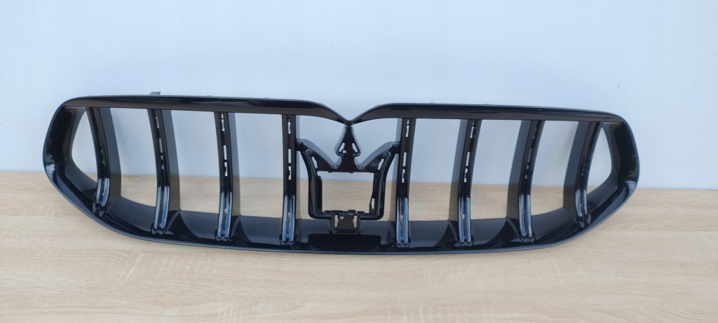 фото №1, Maserati grecale nowa оригинальная решётка радиатора 670170829 dmcd050