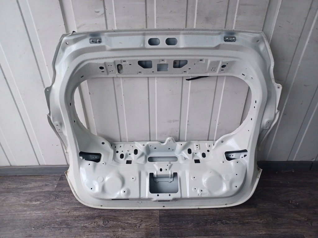 фото №10, Кришка багажника задня задня --- infiniti q30 qx30