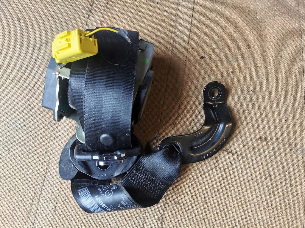 фото №7, Pas безопасности левый i правый перед vw golf v plus 5m1857705 5m1857706