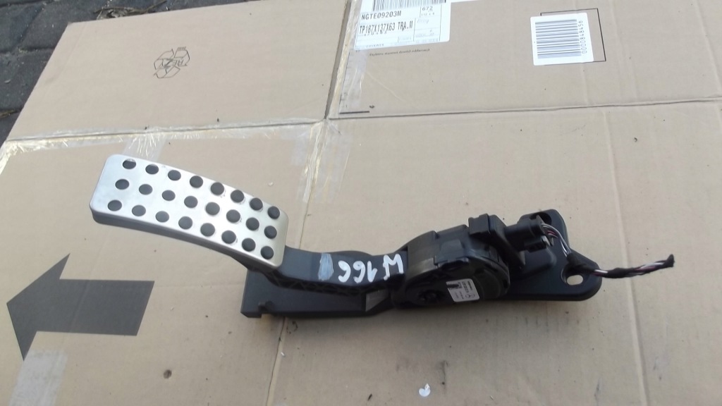 фото №1, Mercedes ml w166 педаль газа a1663000204