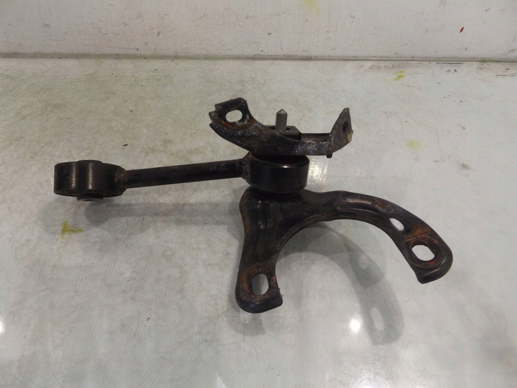 фото №1, Alfa 147 1,9jtd кронштейн двигателя подушка