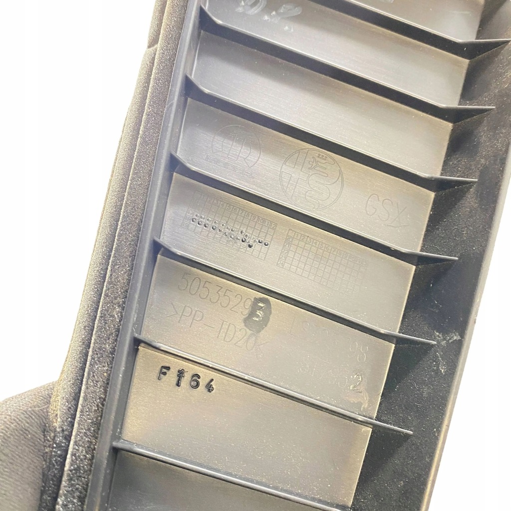 фото №9, Alfa romeo stelvio 2019 element канал повітряного мікрофільтра повітря