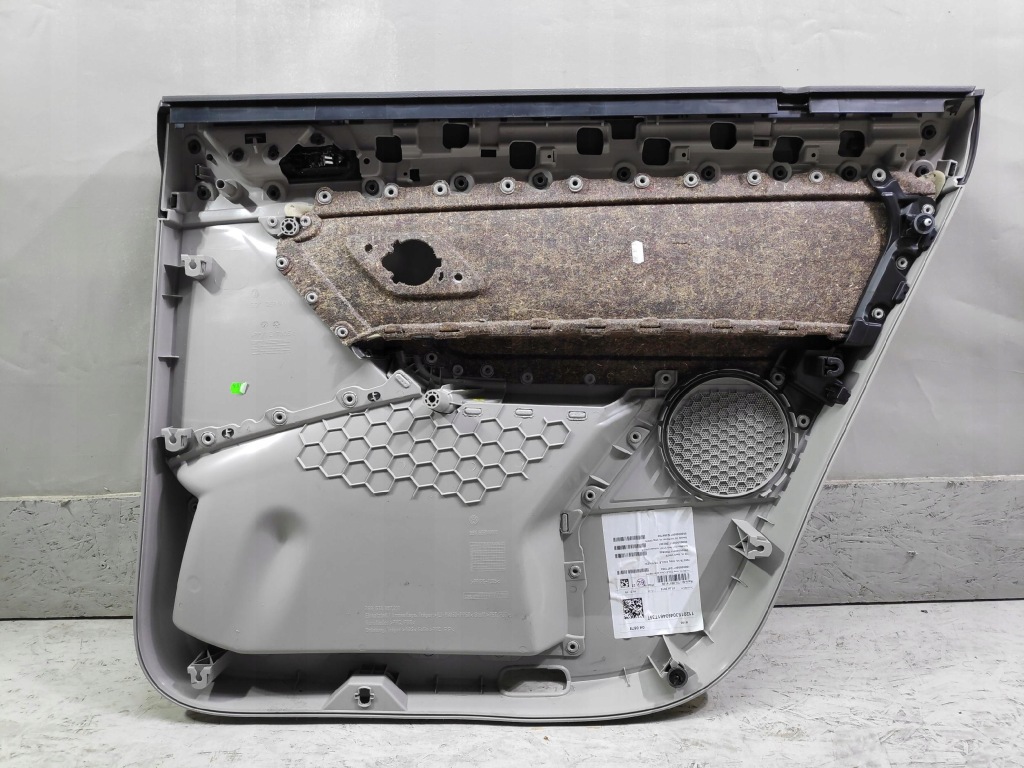 фото №3, Vw touran ii оббивка обшивка двері лівий задня