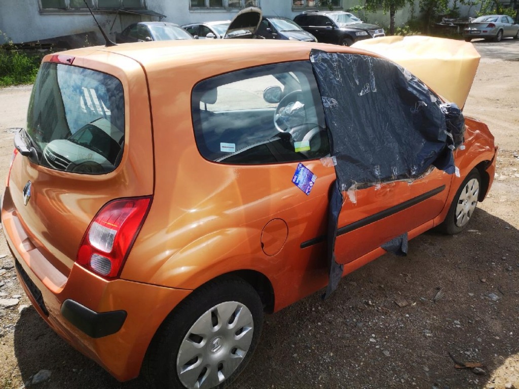 Renault twingo генератор 2008 1.2l 0124225056 8200519296-c Киев
