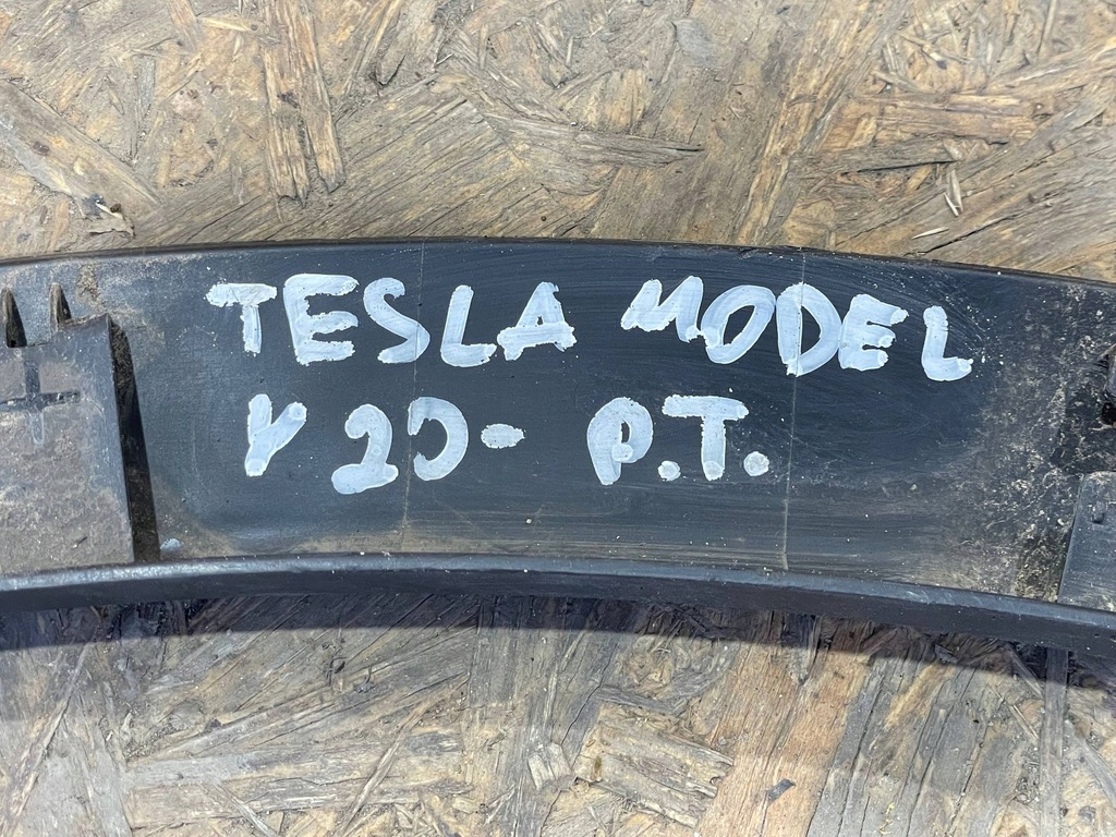 фото №14, Tesla model y 20- молдинг накладка na крыло правый задняя задняя