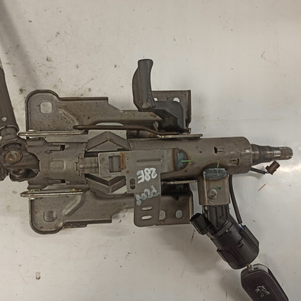 Citroen c3 ii ds3 колонка кермова 1811933100 Зі Шроту