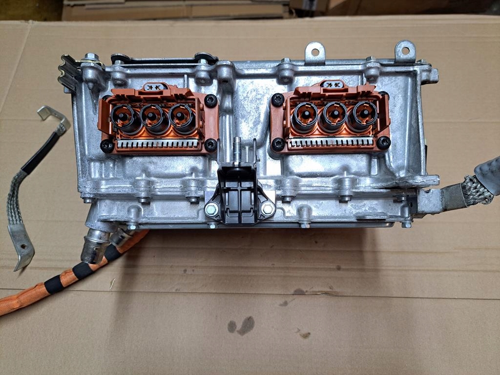 фото №10, Конвертер модуль зарядки renault clio v гибрид e-tech 291a12496r 1