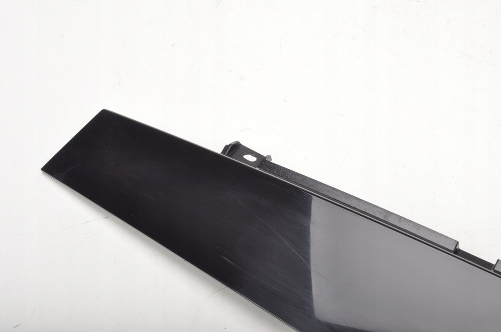 фото №6, Volvo xc40 ii молдинг правый перед вертикальная 31448392