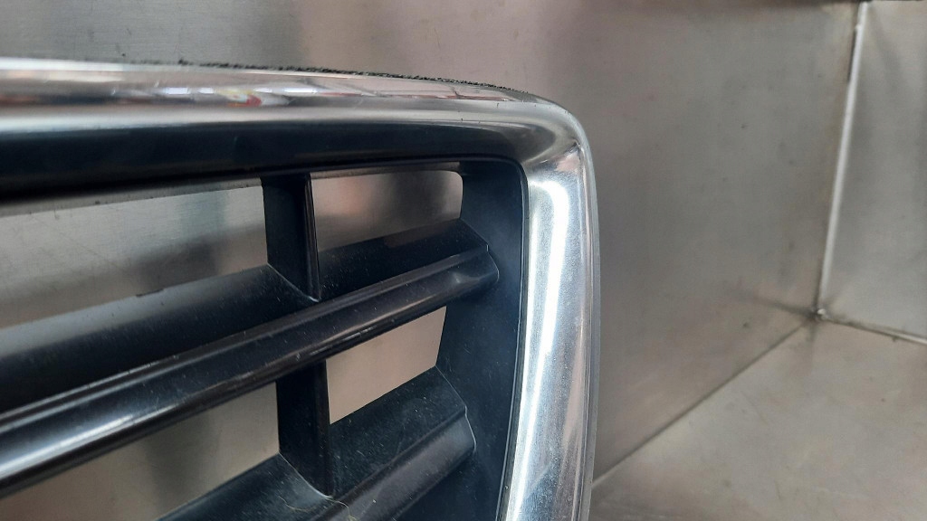 фото №7, Решётка радиатора решётка радиатора решётка радиатора оригинальный номер 31353120 volvo v40 ii 12-19r повреждённый