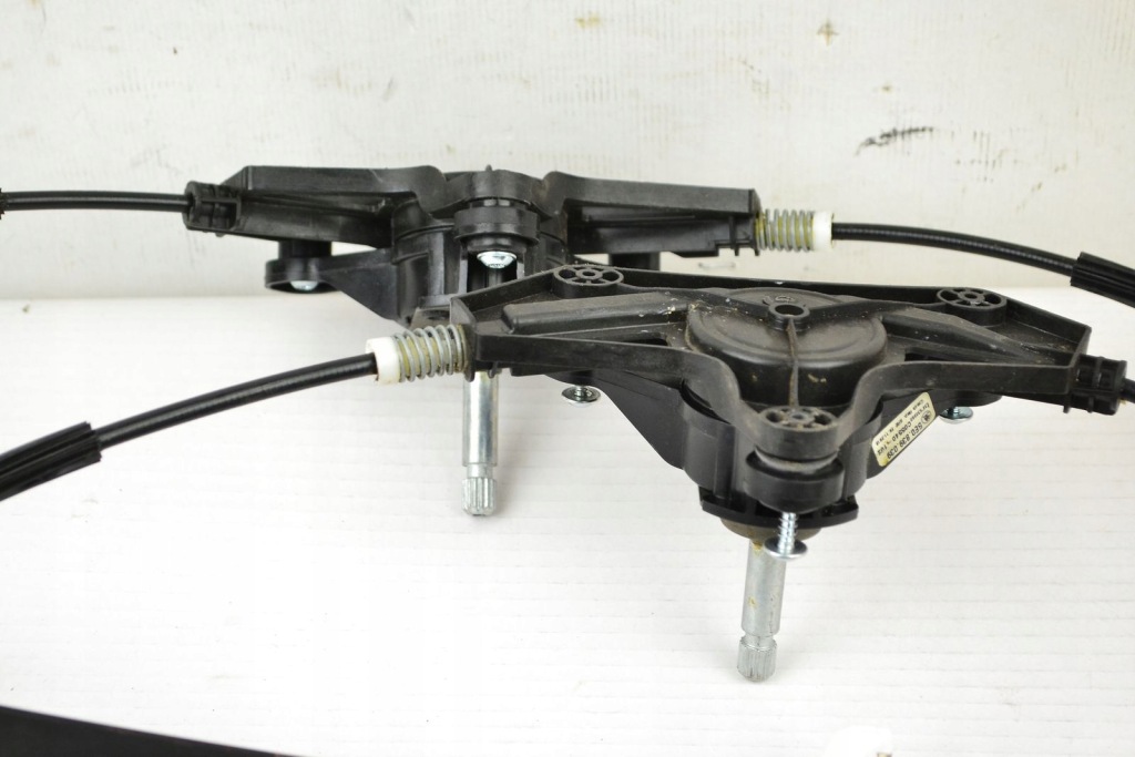 фото №4, Skoda octavia 3 iii подъемник стекло левый задняя задний