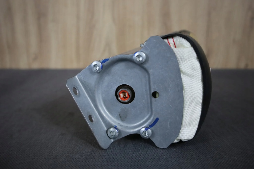 фото №6, Mercedes slk r170 lift подушка консоли пассажира 1708600705