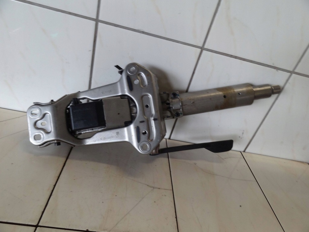 фото №6, Bmw 2 f45 2015 1.5 grantourer колонка кермова