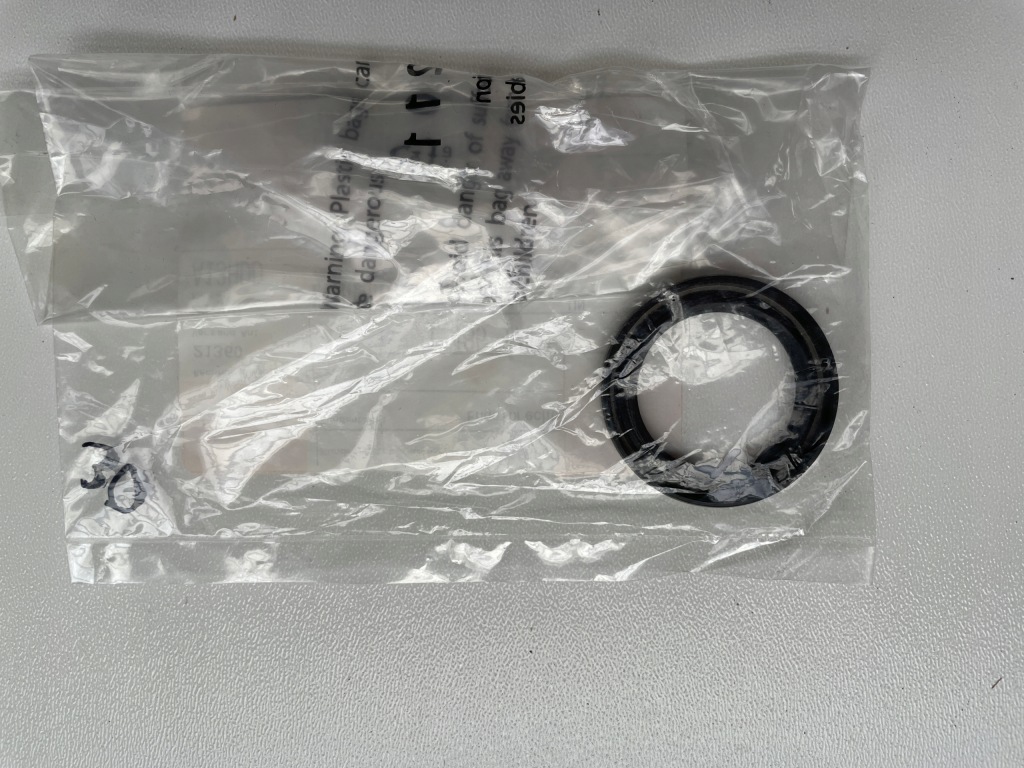 Кільце ущільнювальний вала mini r50 r52 1485171 Ціна