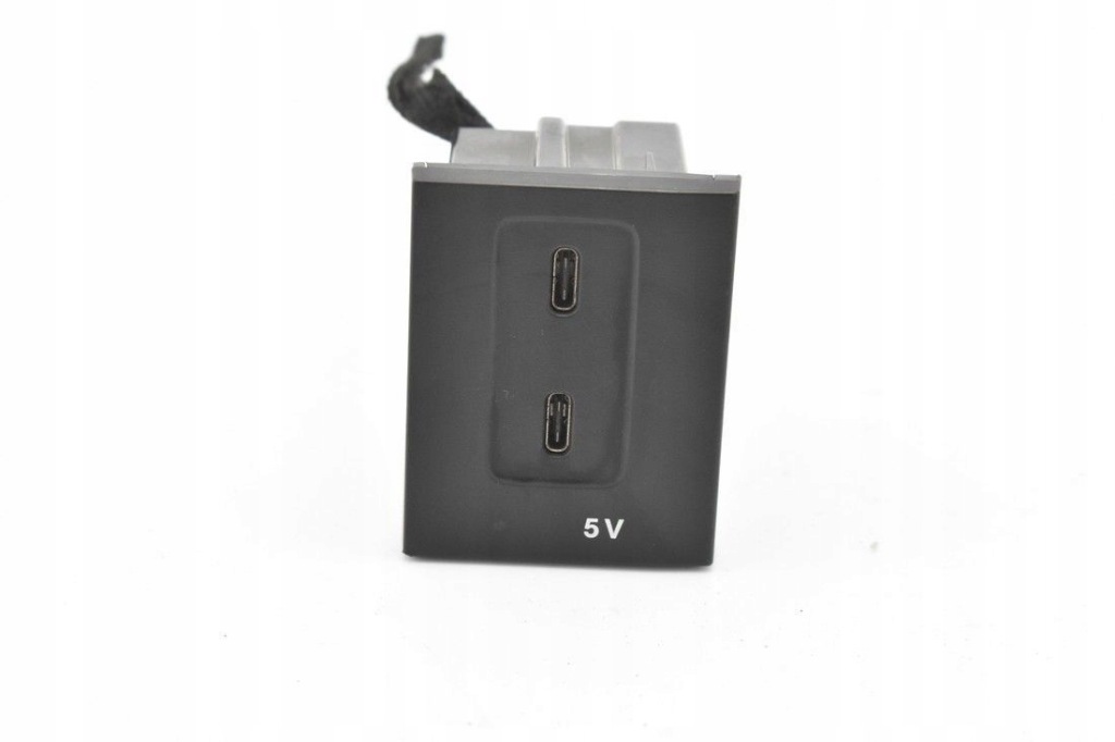 фото №1, Роз'єм port вхід usb a2478200301 w118 w177