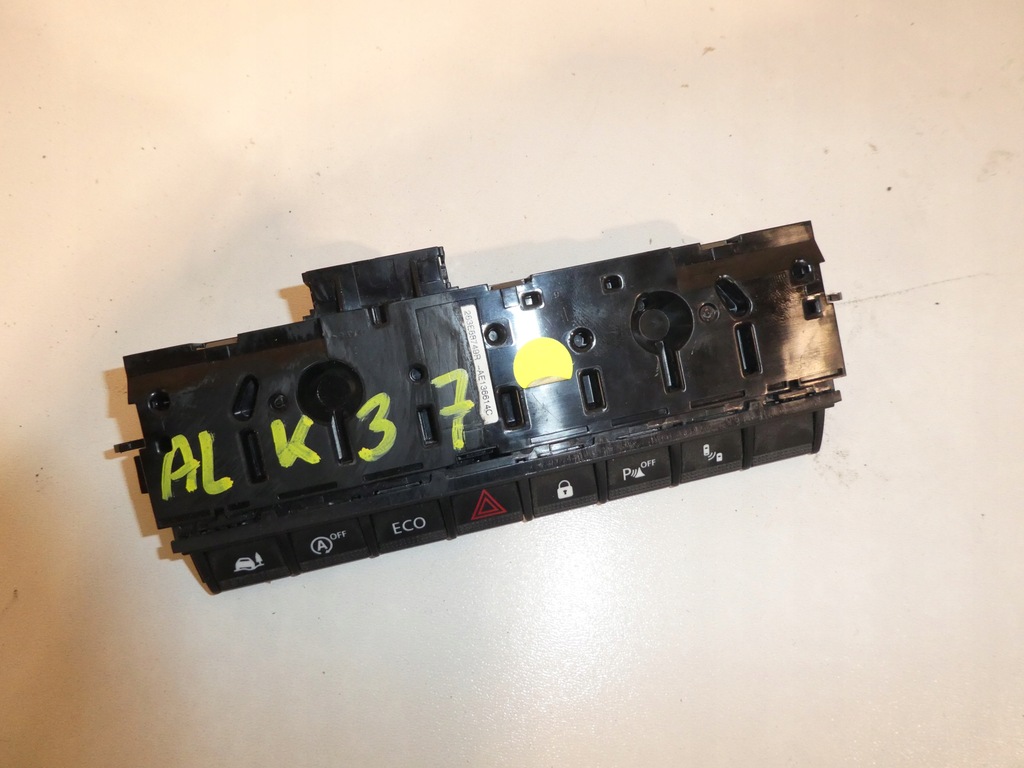 фото №1, Панель рамка консоли master 283e88749r