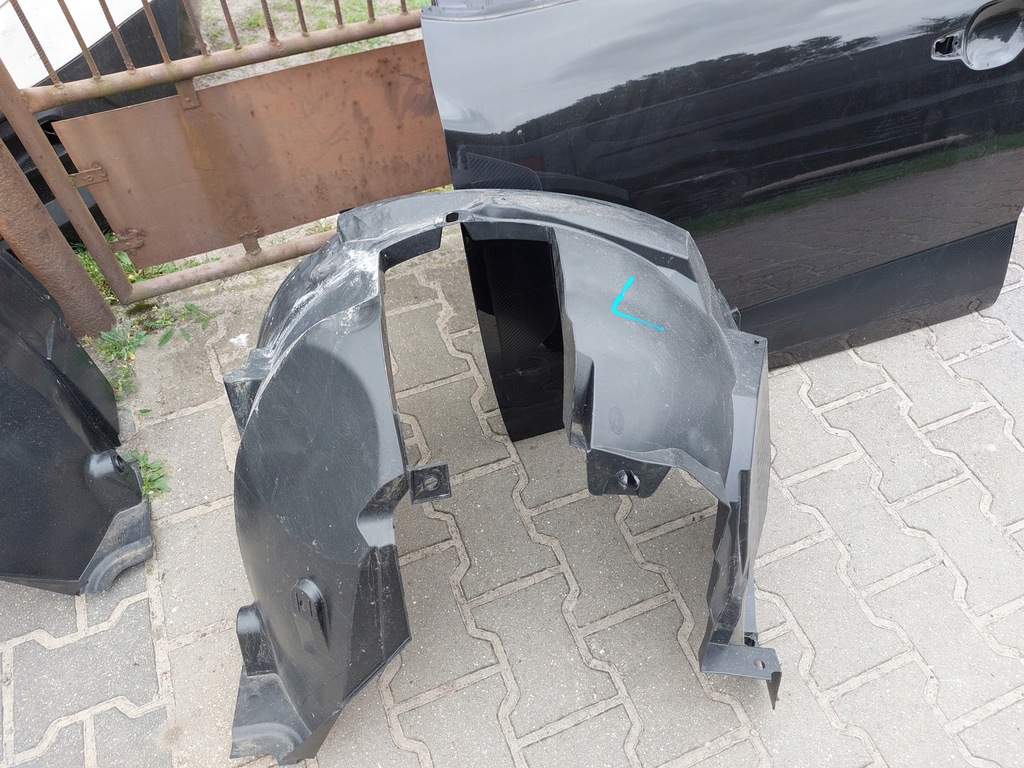 фото №1, Подкрылок перед левая dacia duster ii 17- оригинал