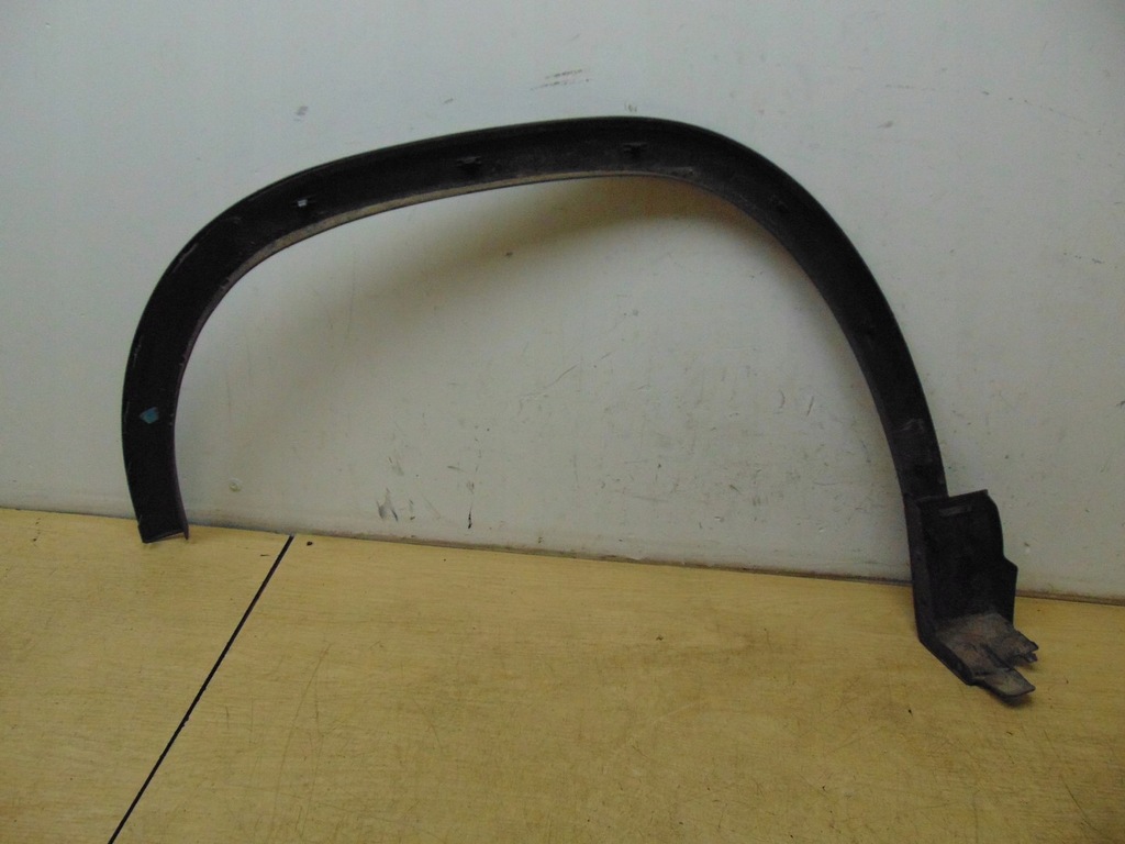 фото №8, Молдинг накладка крыла правая перед mercedes gla a2478850100