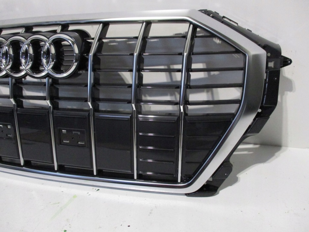 Решётка  решётка радиатора audi q3 83a 83a853651f Цена