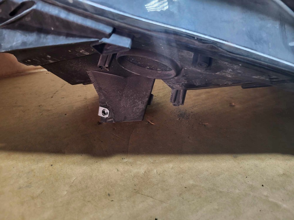 фото №11, Лампа правый перед zafira c europa обычная