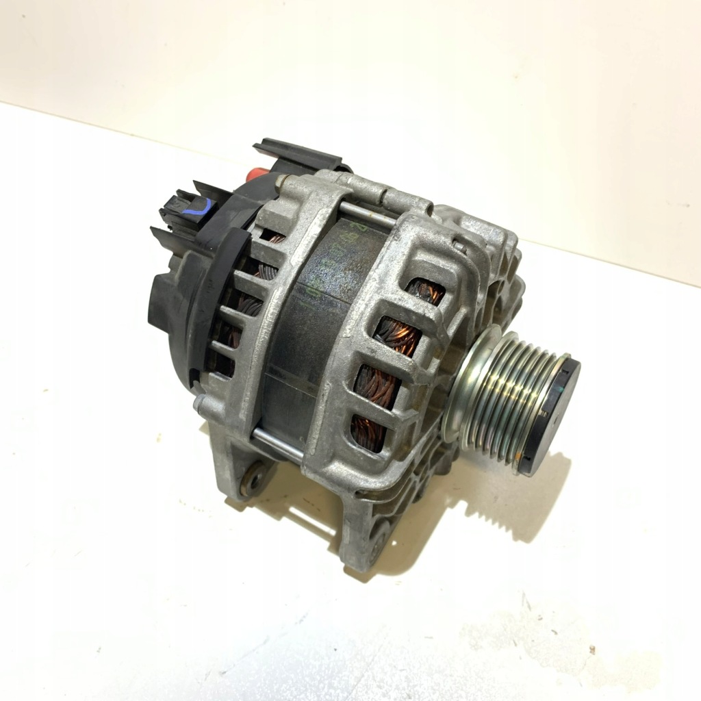 Генератор 231004719r renault captur 2 clio v 1.5 dci adblue Недорого