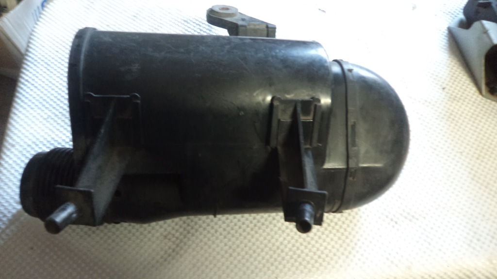 фото №1, Резонатор воздуха audi 80 b4 026129643f