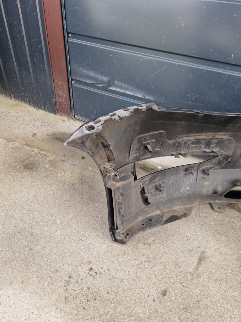 фото №8, Tesla model 3 бампер перед