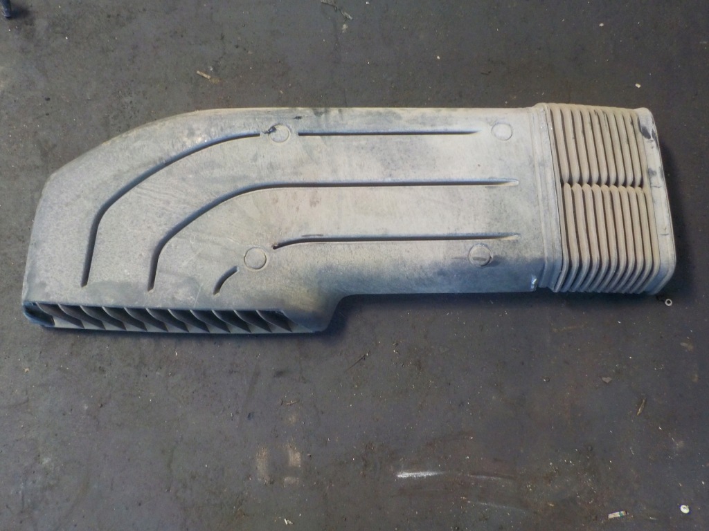 фото №1, Komin левый впуск воздуха кабины renault premium kerax lander dxi volvo fe