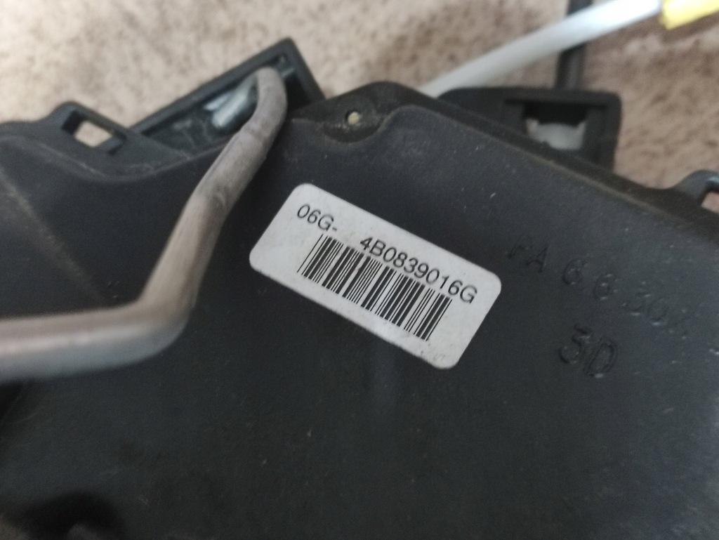 фото №7, Замок правый задняя audi a6 c5 lift